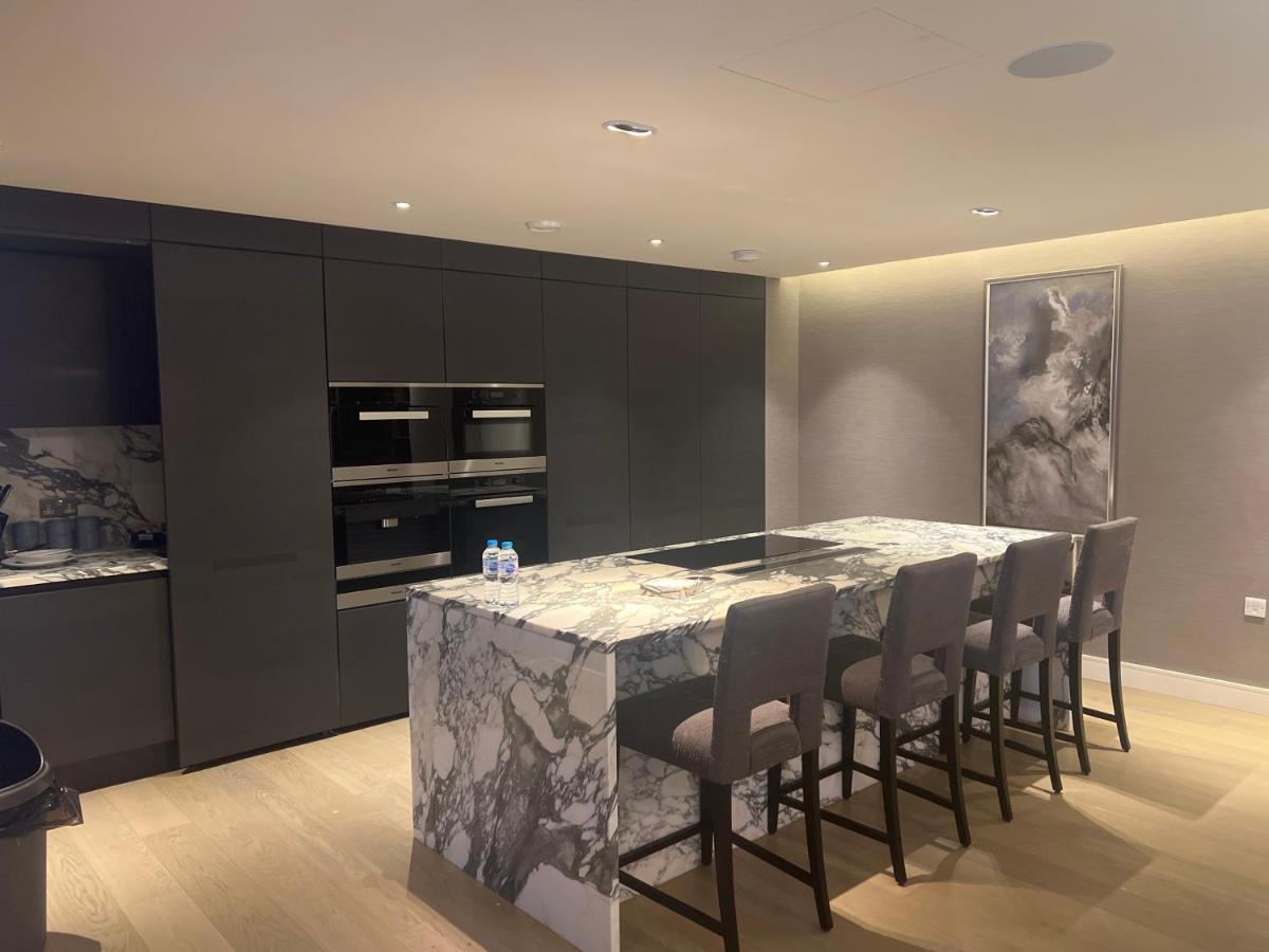 Chelsea Creek Apartment *